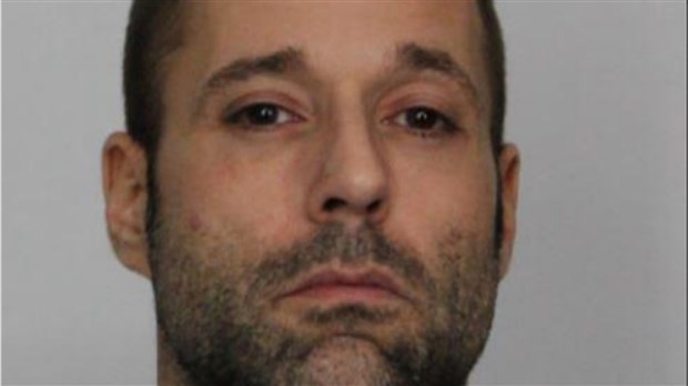 Un ex-propriétaire d'un commerce de tatouage arrêté à Salaberry-de-Valleyfield 