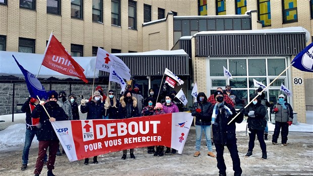 Un cortège syndical pour remercier le personnel de la santé du Suroît 