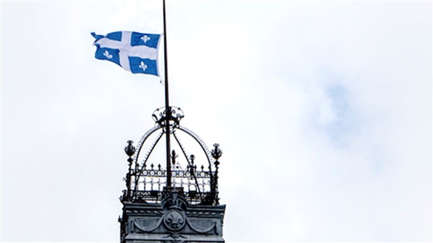 Drapeaux en berne et volée de cloches demain aux quatre coins du Québec 