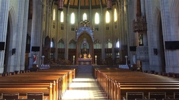 Plus de personnes peuvent être accueillies dans les lieux de culte