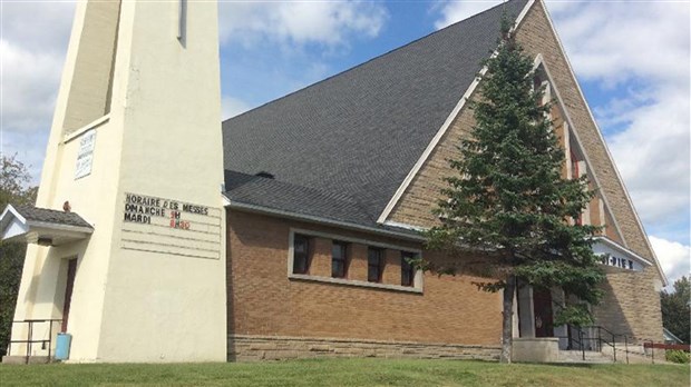 L’église Saint-Pie-X et son presbytère sont en vente