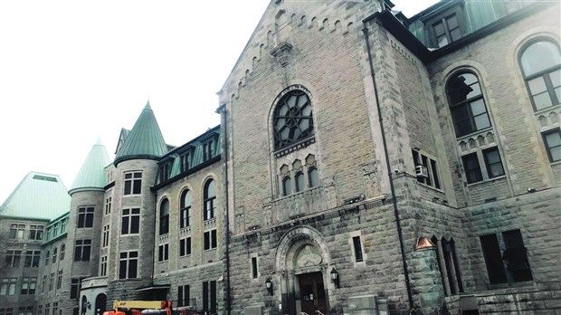 Le Cégep de Valleyfield salue ses nouveaux diplômés