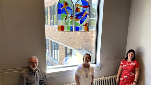 Des parcelles de l'église Saint-Paul prennent place à la mairie de Beauharnois 