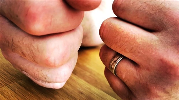 Violence conjugale: Qu'en est-il de l'aide pour les hommes ? 