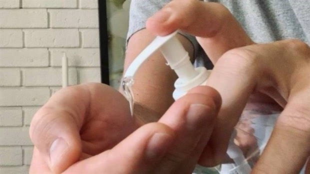 Santé Canada rappelle deux désinfectants pour les mains