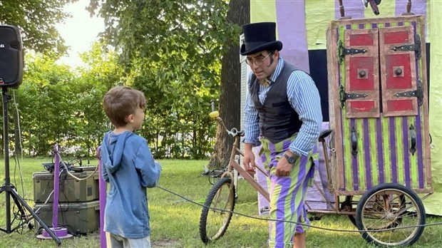Théâtre, art visuel et cirque sont au programme ce dimanche au parc Saint-Joseph-Artisan 