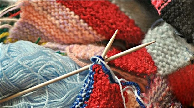 Ateliers de tricot pour stimuler le partage de connaissances 