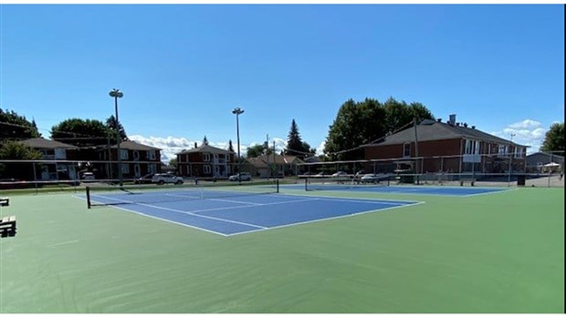 Les terrains de tennis du parc Saint-Joseph-Artisan sont maintenant disponibles 