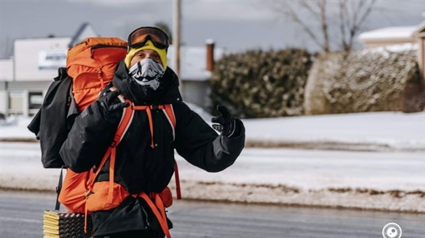 Fatigué mais toujours déterminé après 444 km de marche en solitaire