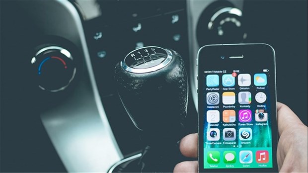La campagne « Pas de cell au volant, c’est gagnant ! » déployée à nouveau cet été 