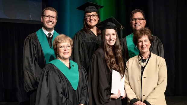 Le Cégep de Valleyfield célèbre ses finissants