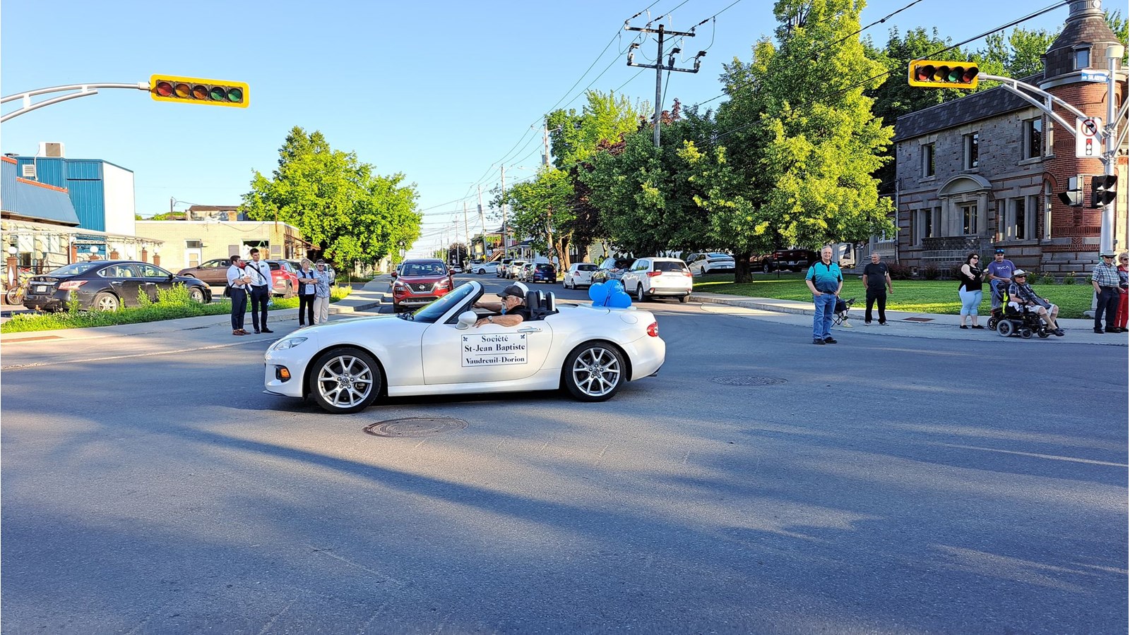 Retour en images sur le défilé de la SaintJeanBaptiste à Salaberryde