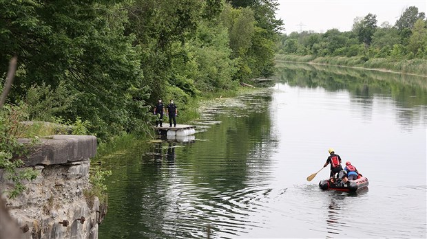 La SQ tente d'identifier le corps repêché dans le Canal Soulanges 