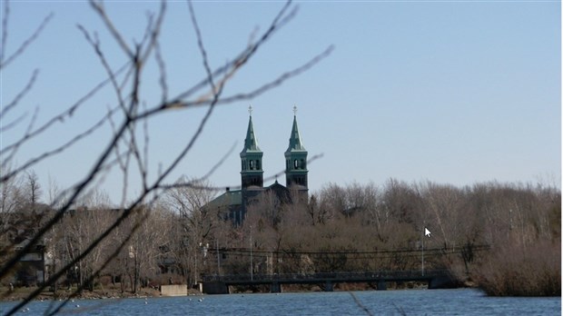 Une visite guidée commentée de Beauharnois ce dimanche sur les eaux du lac St-Louis