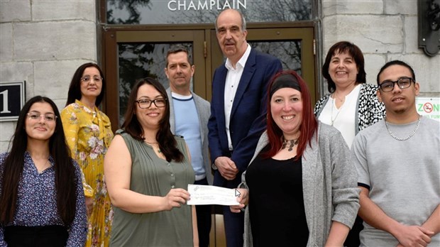 Une somme de 500 $ remise au Club Entrepreneur Cégep de Valleyfield